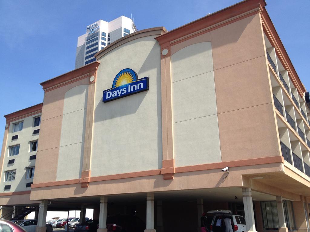 Days Inn By Wyndham Atlantic City Beachblock Exterior photo